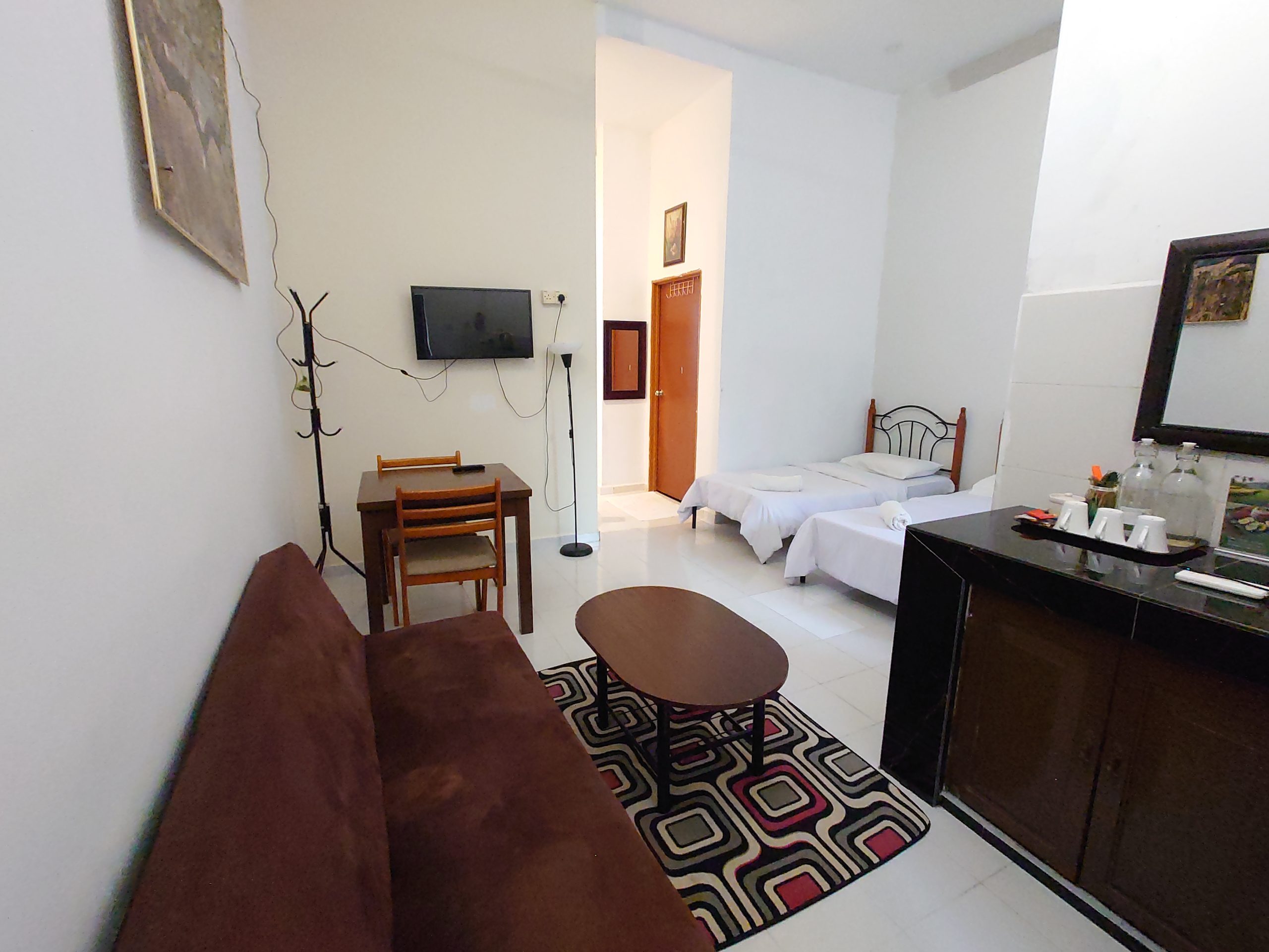 Family Deluxe Room (101) 2