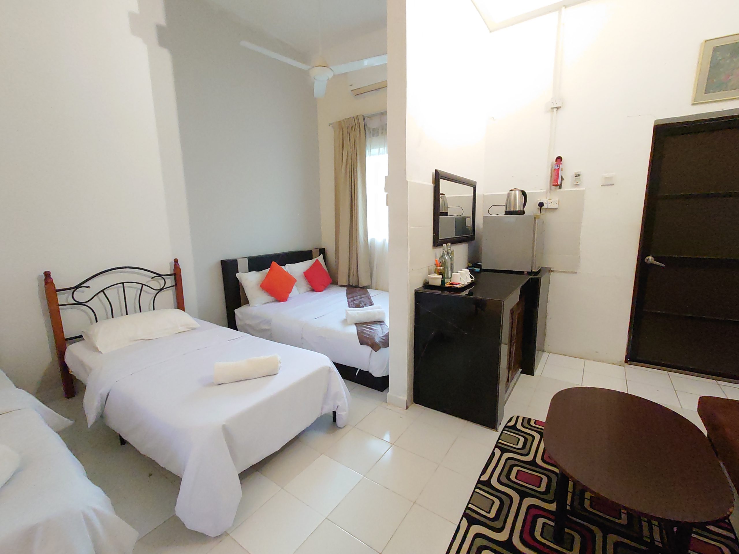 Family Deluxe Room (101) 3